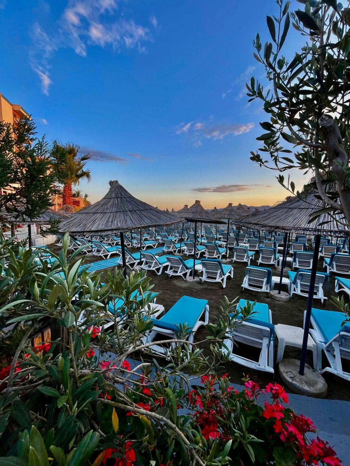 Bougainvill Sunset Villa Sarandë Exterior foto